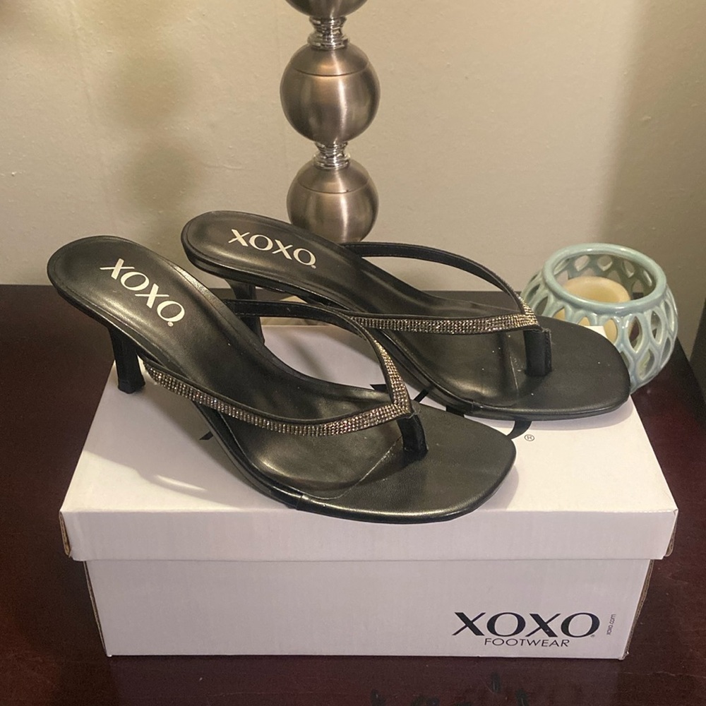 XOXO Gem 3 Black women's heels. Black 7.5